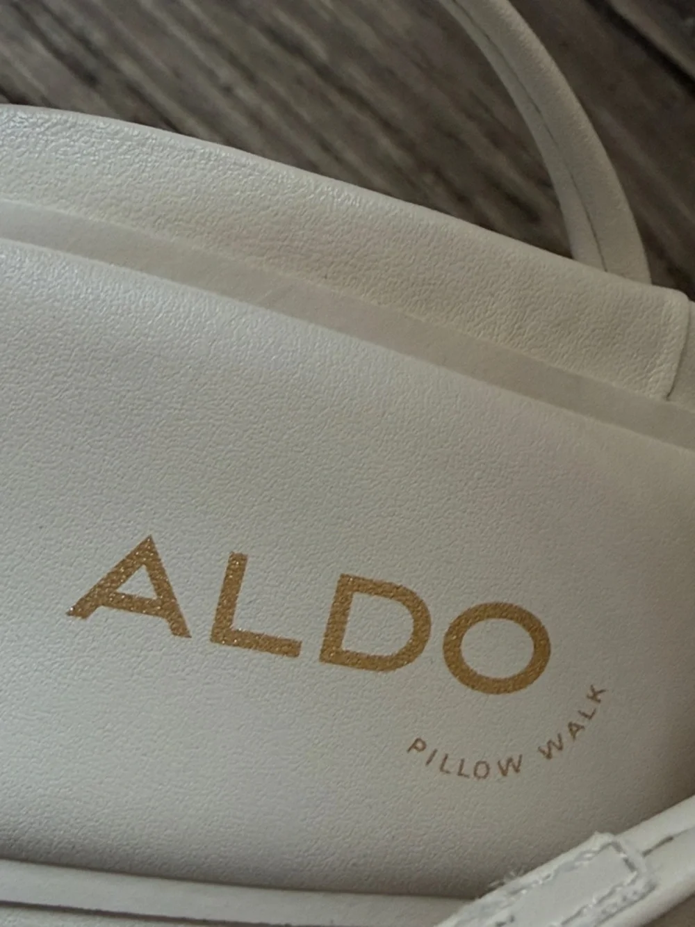 NEW! ALDO Kaeli Ankle Strap Sandal White Rhinestone Bows & Chunky Heel NIB Sz 10